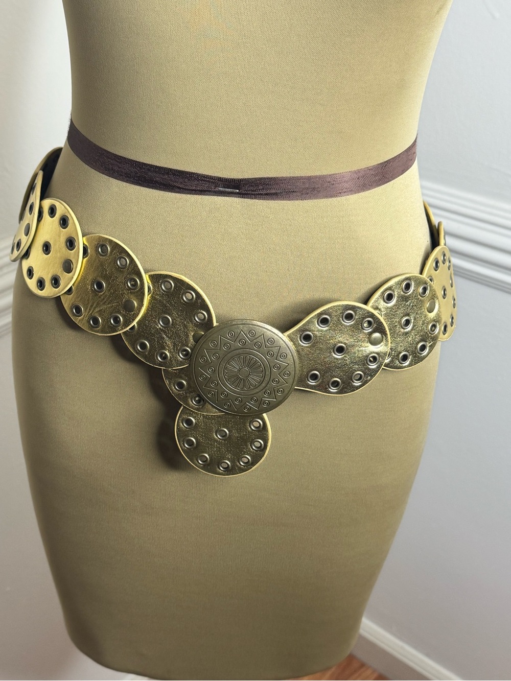 Source Unknown Gold Medallion Disc Waist Belt
